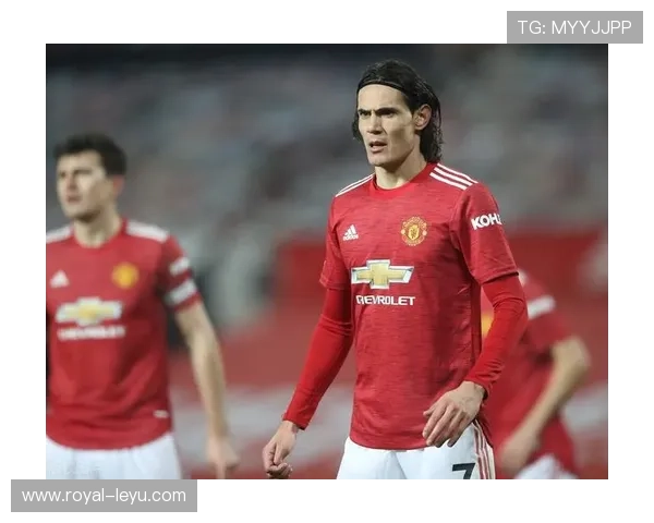 卡瓦尼平时多温柔，球场上一换血都跟打仗似的，真是双面人生啊