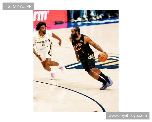 哈登挡拆效率提升，场均30+得分领先上赛季