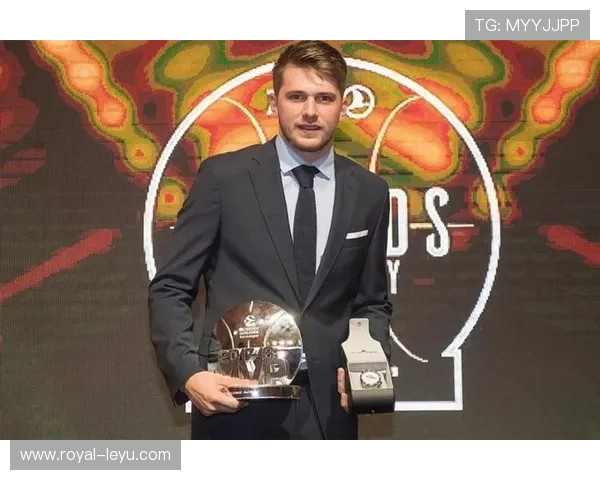 组织者斯蒂芬卡斯尔挡拆制造错位比上季更高效