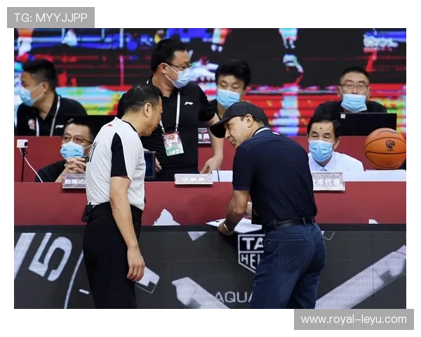 严重犯规判罚标准详解：裁判如何界定与执行规则